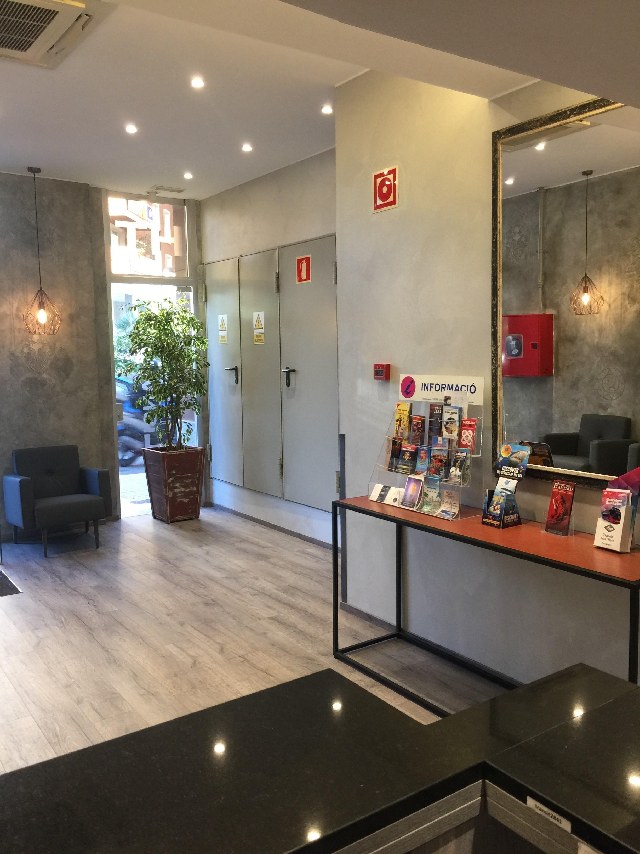 Hotel Transit Barcelona Zewnętrze zdjęcie