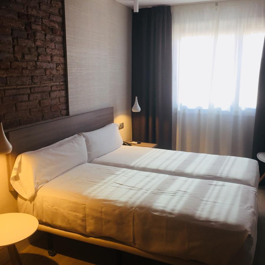 Hotel Transit Barcelona Zewnętrze zdjęcie
