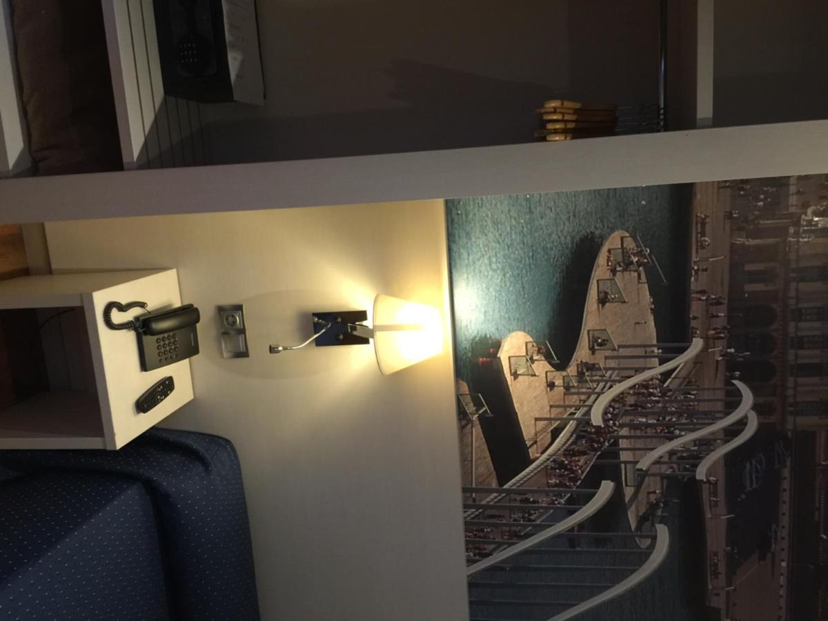 Hotel Transit Barcelona Pokój zdjęcie
